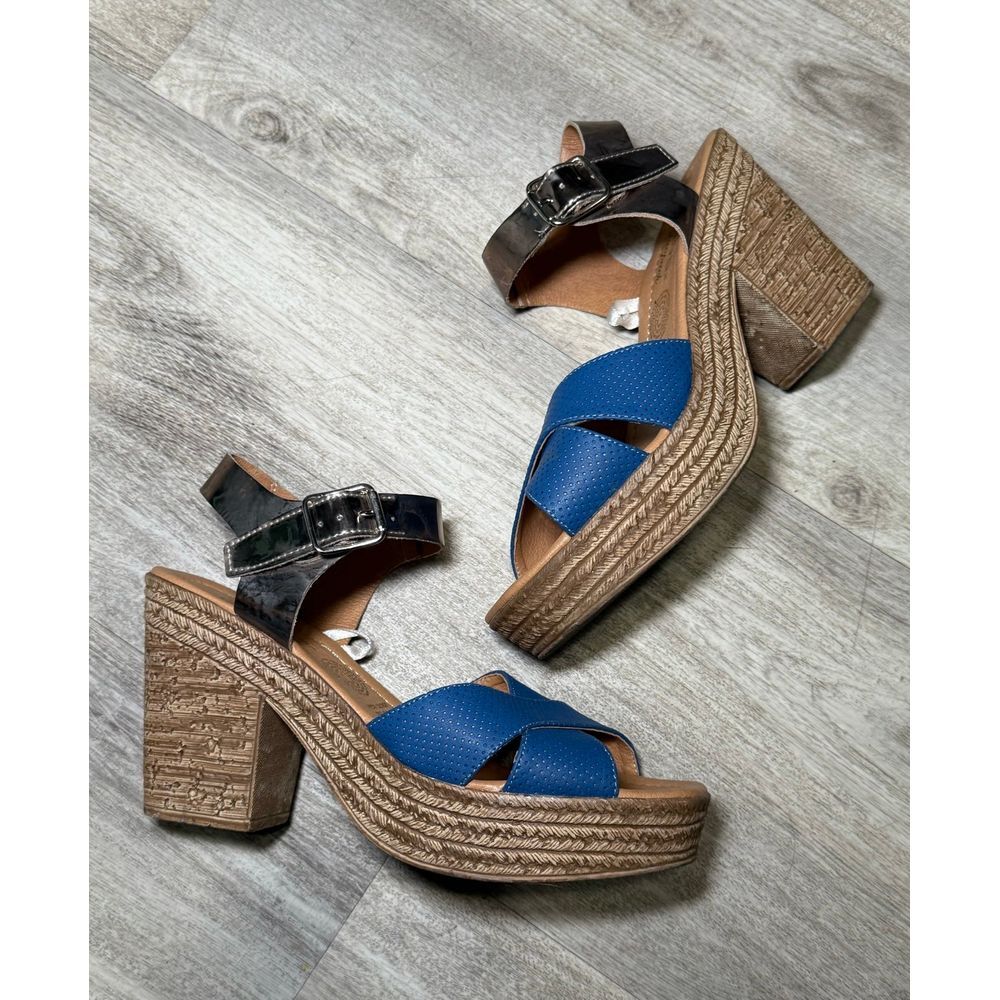 Metallic ankle‎ blue top Chunky Heels Sandals size 8